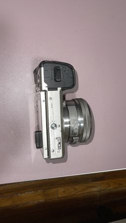 Sony A6000 Mirrorless Digital SLR Thumbnail