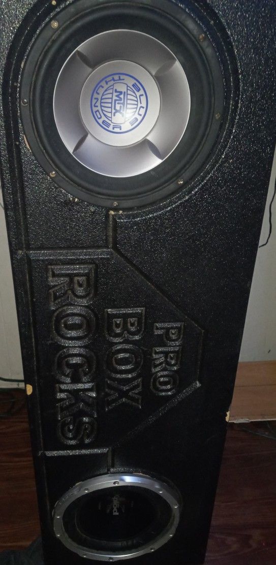 Speaker Box With Speakers There 10s