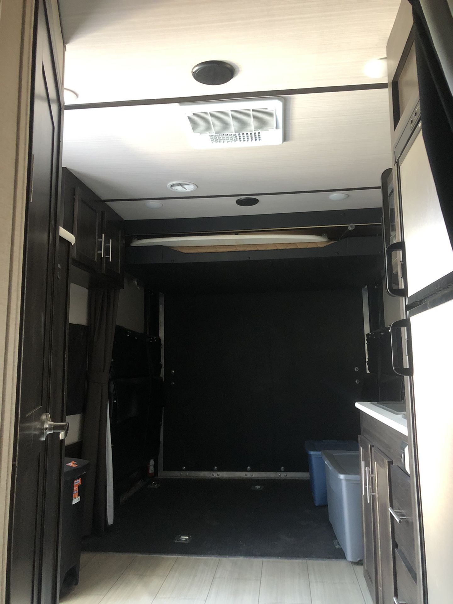 Toy hauler like new