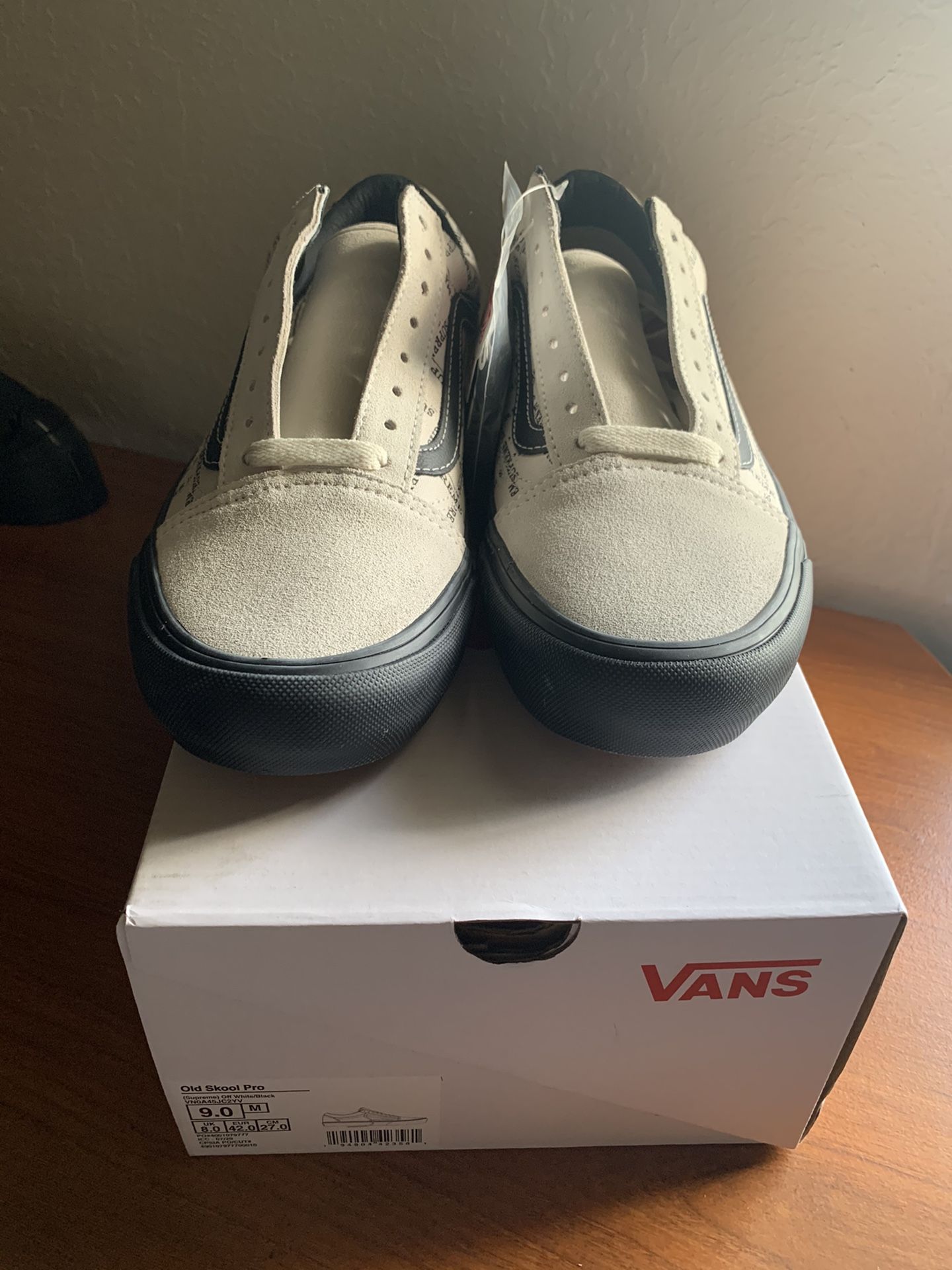 SUPREME X VANS! Old School Pro! Size 9