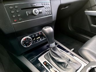 2010 Mercedes-Benz GLK-Class Thumbnail