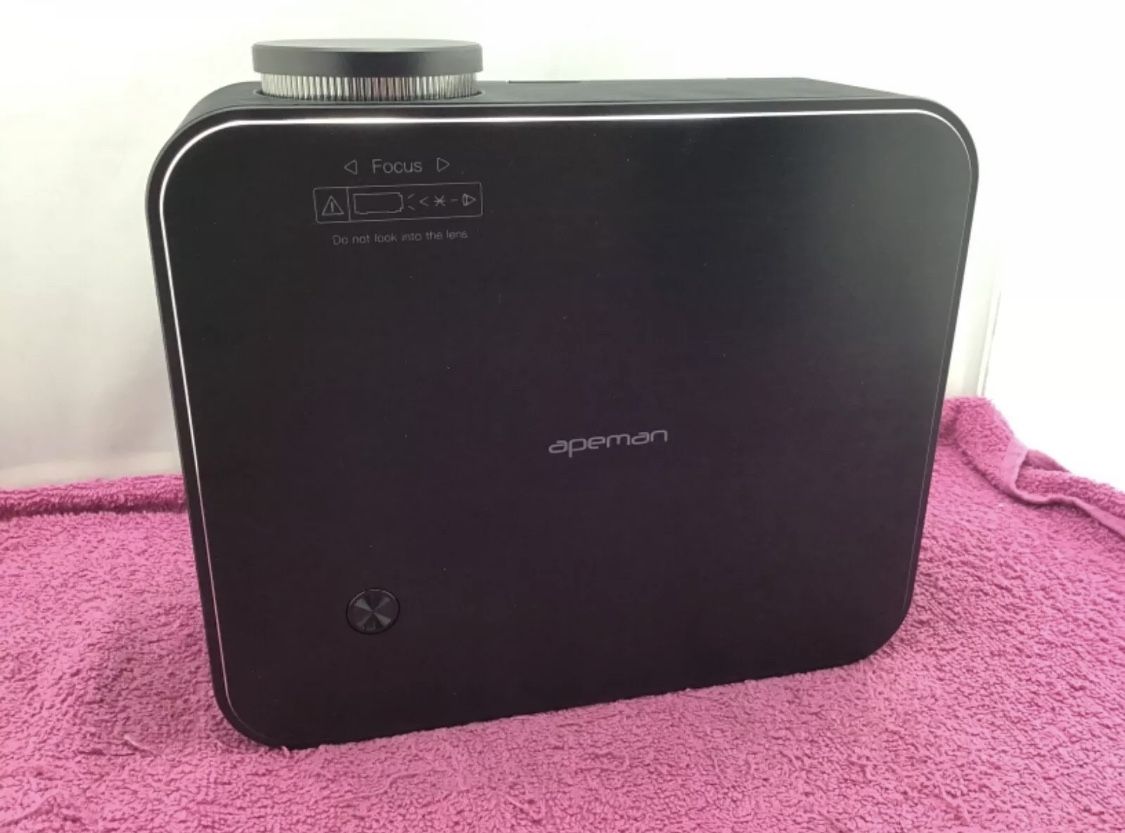 Apeman LC650 Full HD 1080P Video HDMI Projector