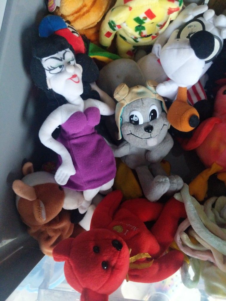 Fifteen Stuffed Animals And Figurines Ty Beanie Babies Various And Sizes