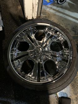 20 inch chrome rims And Tires Thumbnail