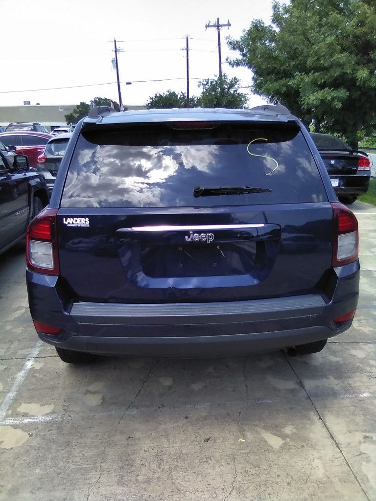 Are you looking to finance a used car vehicle?
2015 Jeep Compass sport