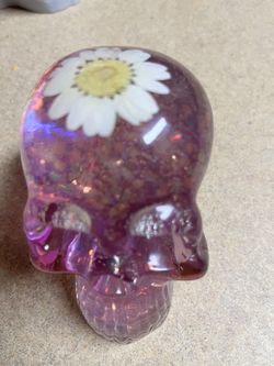 Skull With Sparkle And Flower Thumbnail