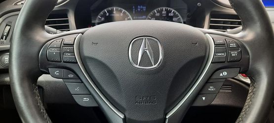 2018 Acura ILX Thumbnail