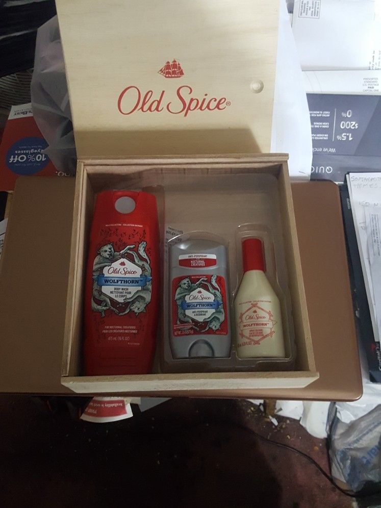 OLD SPICE MEN'S GIFT SET