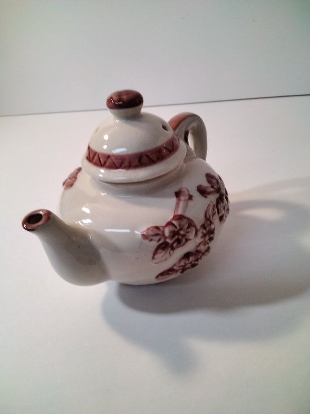 Very Cute Little Tea Pot. Buy Two For The Same Shipping As One .