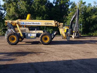 2011 Gehl RS10-55 Reach Forklift Thumbnail