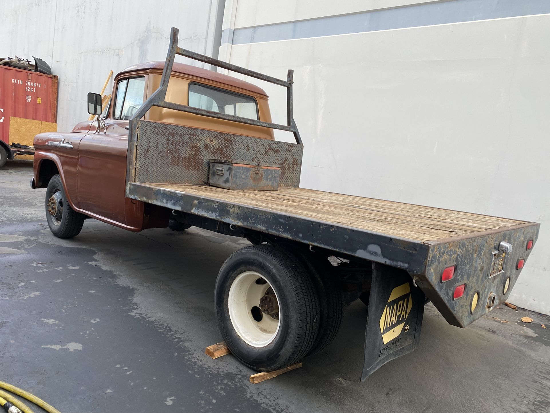 1958 Chevy Apache 1TON Dually