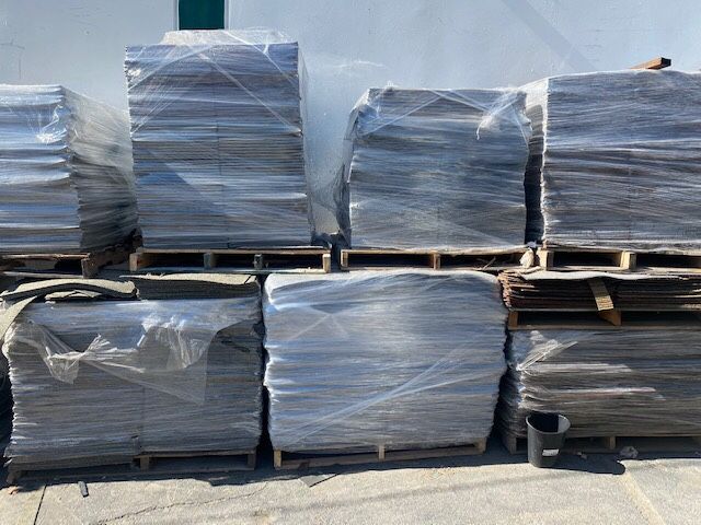 Carpet Tiles - FREE