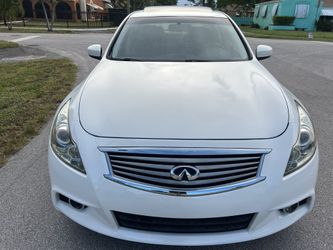 Infiniti G37s 2011